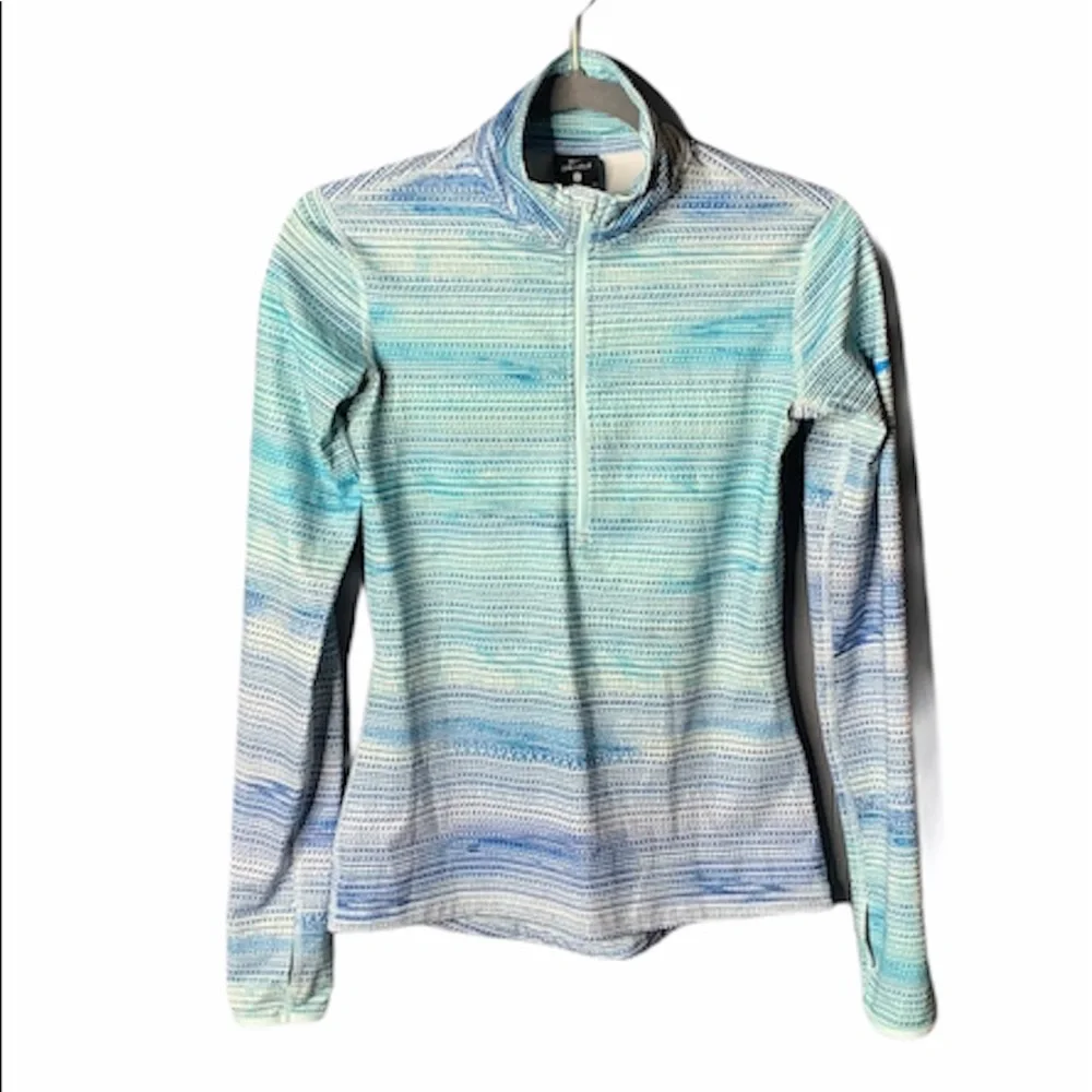 NIKE Dri-Fit women's fitted sport top S‎